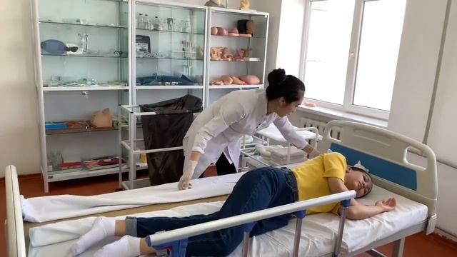 Пациенттің төсегін алмастыру смотреть онлайн