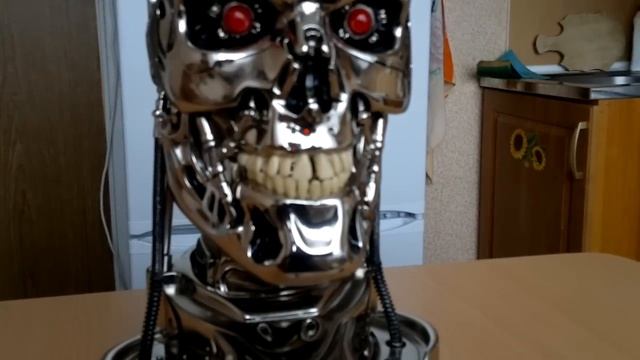 My T-800 Life-Size Bust (Theme song edition) by Toynami смотреть онлайн