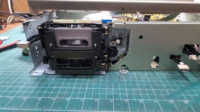 Serviced Aiwa XK-S9000 demo, no rights to the music played in demo video. смотреть онлайн