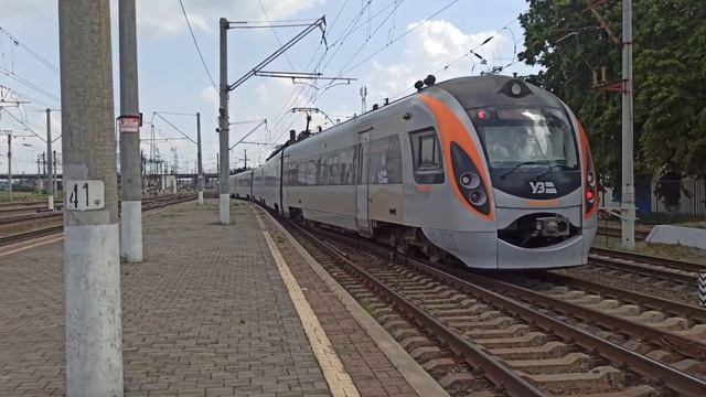 HRCS2-010 и ЭД9М-100 смотреть онлайн