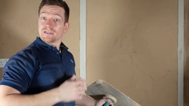Plastering A Brick Wall From Scratch | SCREEDS Make A Hard Job Easy смотреть онлайн