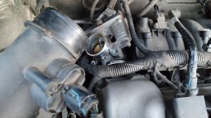 Шевроле кобальт.Чистка дросселя.Плавают обороты