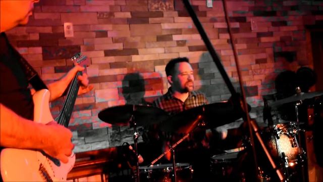 NOT FADE AWAY / WHO DO YOU LOVE? - TONY PARENTE (5/5/2019) смотреть онлайн