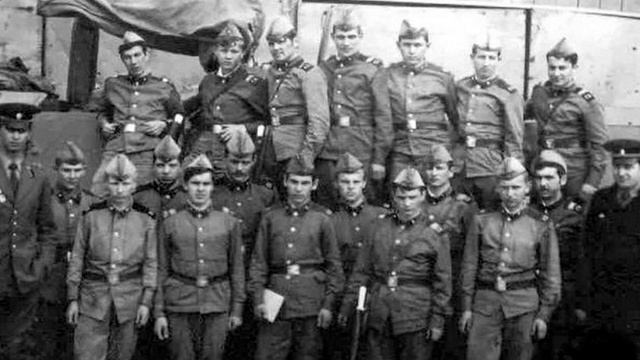 Вот бы снова вернулось то время, но, увы, такой опции нет...(часть третья) смотреть онлайн