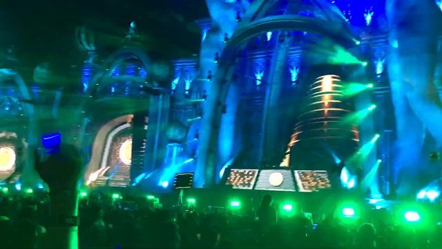 Jauz EDC 2018 Kinetic Field смотреть онлайн