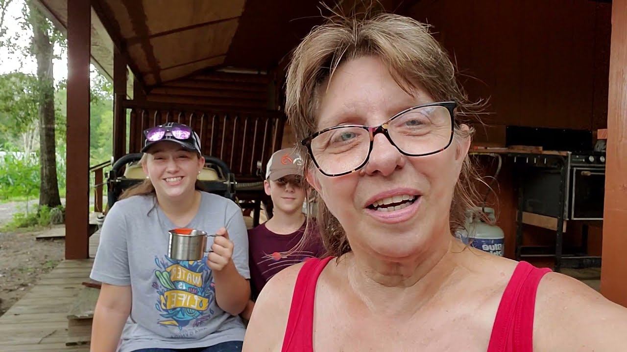 Trouble with WET WOOD! But WE Cooked with the KELLY KETTLE !