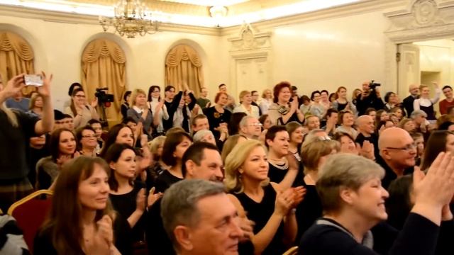 На спектаклях Бала Орловского всегда царит потрясающая атмосфера! смотреть онлайн