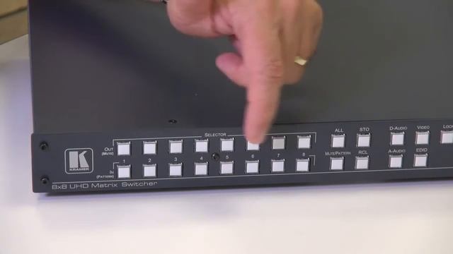 Kramer VS 88UHDA 8x8 4K60 420 HDMI Matrix смотреть онлайн