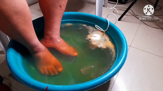 FOOT DETOX | FOOT CLEANSING | FOOT DETOX SOAK | IONIC FOOT DETOX смотреть онлайн