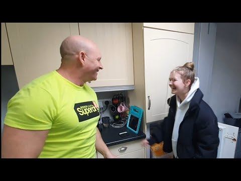 Pranking daughter over lost wallet ! смотреть онлайн