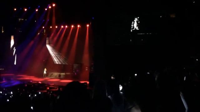 Taehyung (V) - Stigma - WINGS Tour In Anaheim 170401