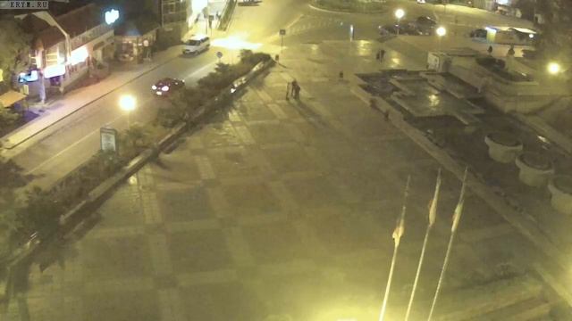 Вебкамера "Площадь Советская". Запись 26.05.2017 21:00:04 смотреть онлайн