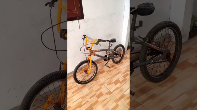 Lagi ada sepeda bmx united mtb exotic polygon T8 yosmite patrol frp mosso xc dominate смотреть онлайн