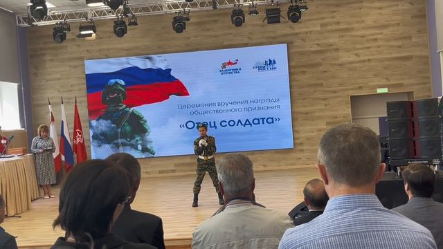 «Встанем», поет Нарижний Федор, 9 лет, город Вологда. Автор SHAMAN. Живой звук. смотреть онлайн