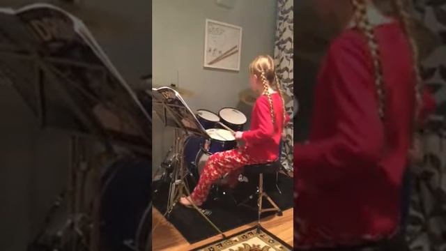 Perdy Woodley Rock School Grade 2 Cuba Mama смотреть онлайн