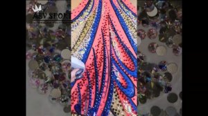 Как приклеить стразы холодной фиксации.