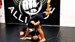 Крутые способы выхода с захвата со спины #мма #бои #боец #тренер #чемпион #борьба #бжж #грэпплинг