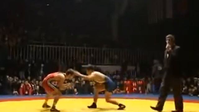 БЕСИК КУДУХОВ ПРОТИВ ГЕНРИ СЕХУДО - СХВАТКА смотреть онлайн