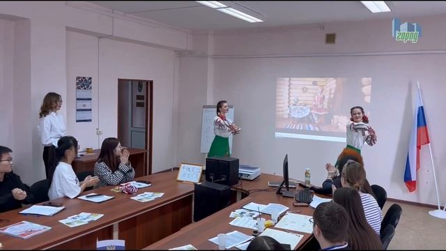 Россия и Китай. Заграничные студенты посетили филиал Финуниверситета смотреть онлайн