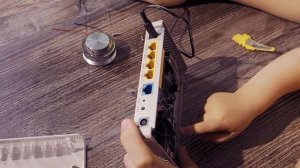 Вторая жизнь старого роутера или как успокоить шумных соседей