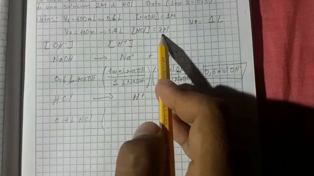 El pH de una mezcla NaOH y HCl смотреть онлайн
