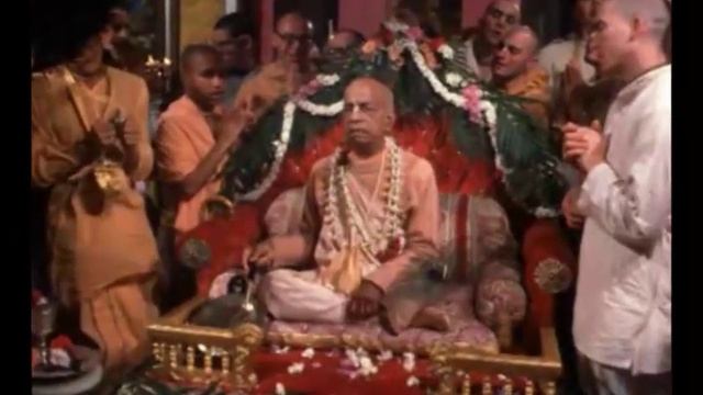 Everyone Receives Knowledge From the Authority - Prabhupada 0034 смотреть онлайн