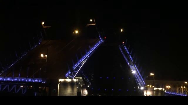 Развод дворцового моста смотреть онлайн