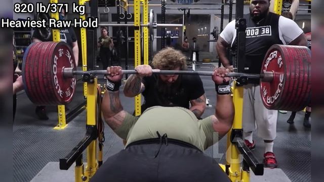 Julius Disrespects 820 Lbs (static hold) смотреть онлайн