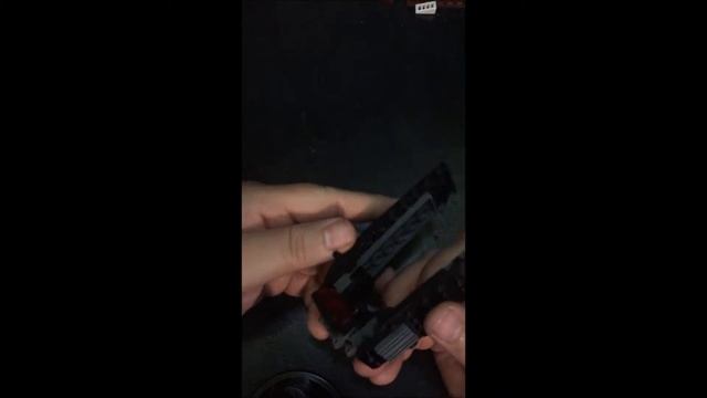 LEGO Star Wars Kylo Ren's Shuttle смотреть онлайн