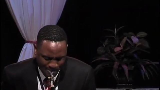 Rev. Niyi Adams Performs on It's About Time смотреть онлайн