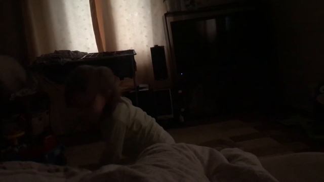 Игра для детей своими руками Коробка и мячик смотреть онлайн