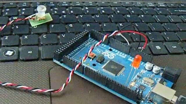 Arduino + Fotorezistor смотреть онлайн