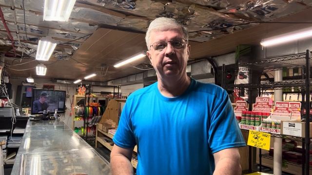 1977 REMINGTON 742 pump w/scope 30-06 w/leather case @ Ron’s Hunting Supply смотреть онлайн