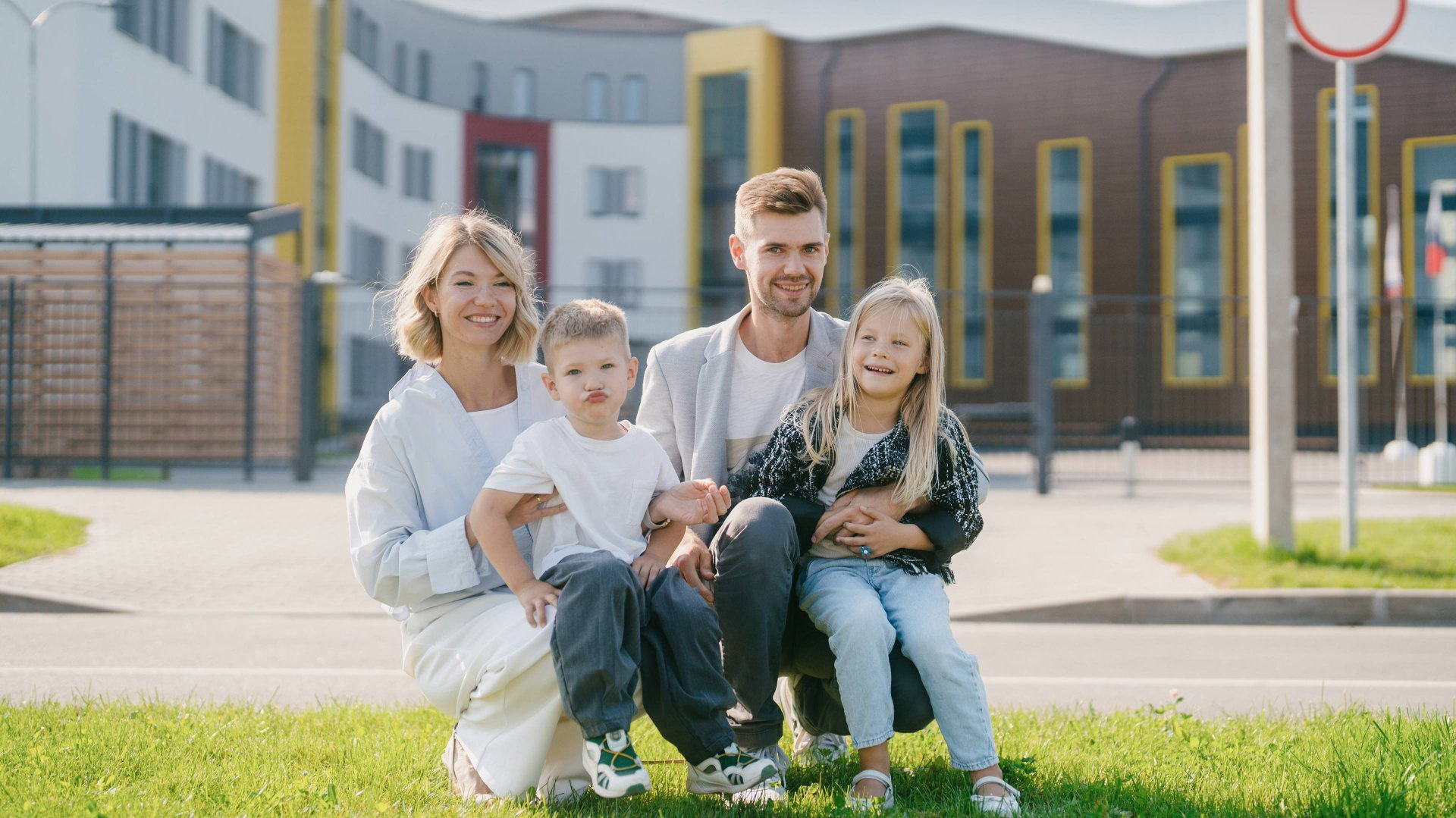 IQ Гатчина - счастье быть дома смотреть онлайн