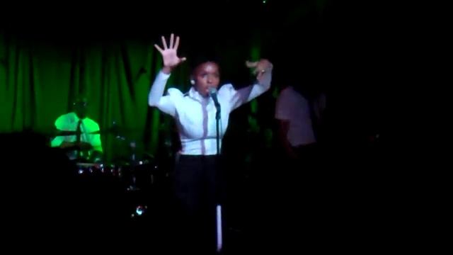 Janelle Monae Performs Say You'll Go...LIVE! смотреть онлайн