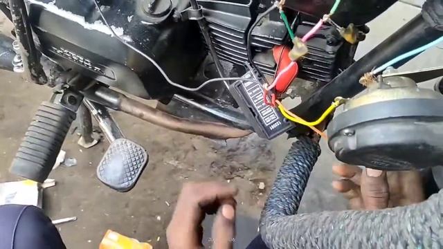 How to Install Horn Relay With Tuner in Bike смотреть онлайн