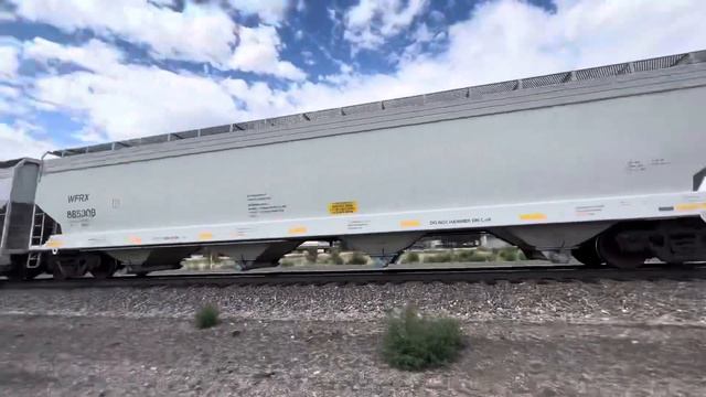 Rail-fanning On The COS Joint Line With Union Pacific & Two BNSF H1’s, BN & More!!!! смотреть онлайн