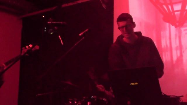 Усируся - Психушка (Live) [Казань, Werk, 21.01.2022] смотреть онлайн