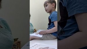 Развитие речи у  ребёнка с помощью  жестов и (азбуки для глухих) дактиль.