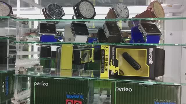 АВТОМАТ В КОТОРОМ НЕВОЗМОЖНО ВЫИГРАТЬ, НЕ ИГРАЙТЕ В ТАКИЕ АВТОМАТЫ (Автомат с игрушкам) смотреть онлайн