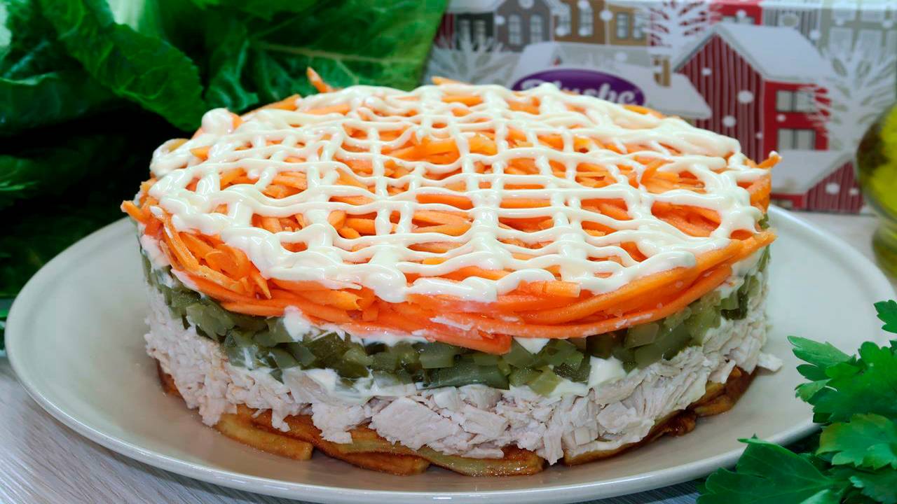 Салат с картошкой фри, курицей и морковью по-корейски. От такого салат трудно отказаться! смотреть онлайн
