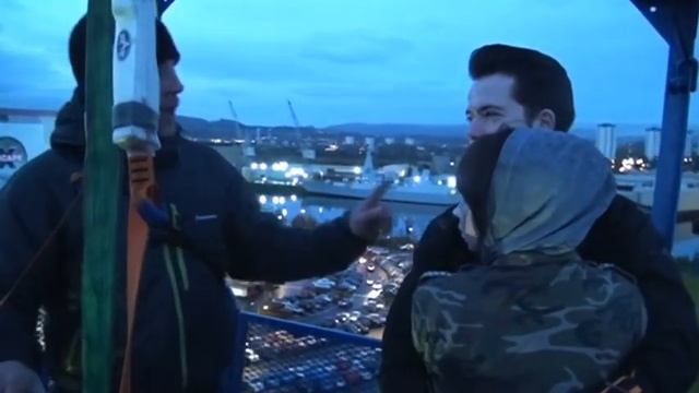 Tandem bungee jump at Xscape смотреть онлайн