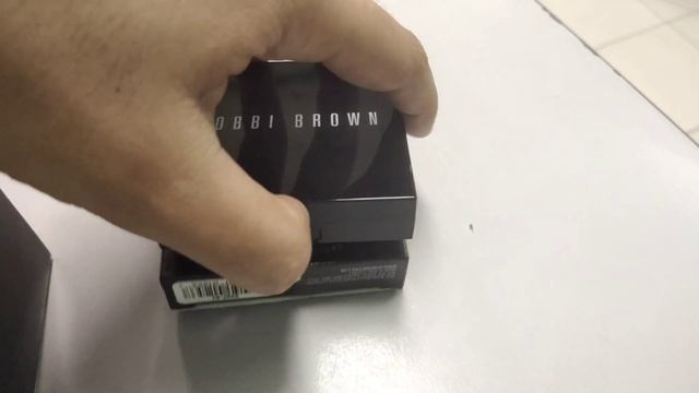 BOBBI BROWN Intensive Skin Serum Cushion Foundation And Sheer Finish Pressed Powder Unboxing