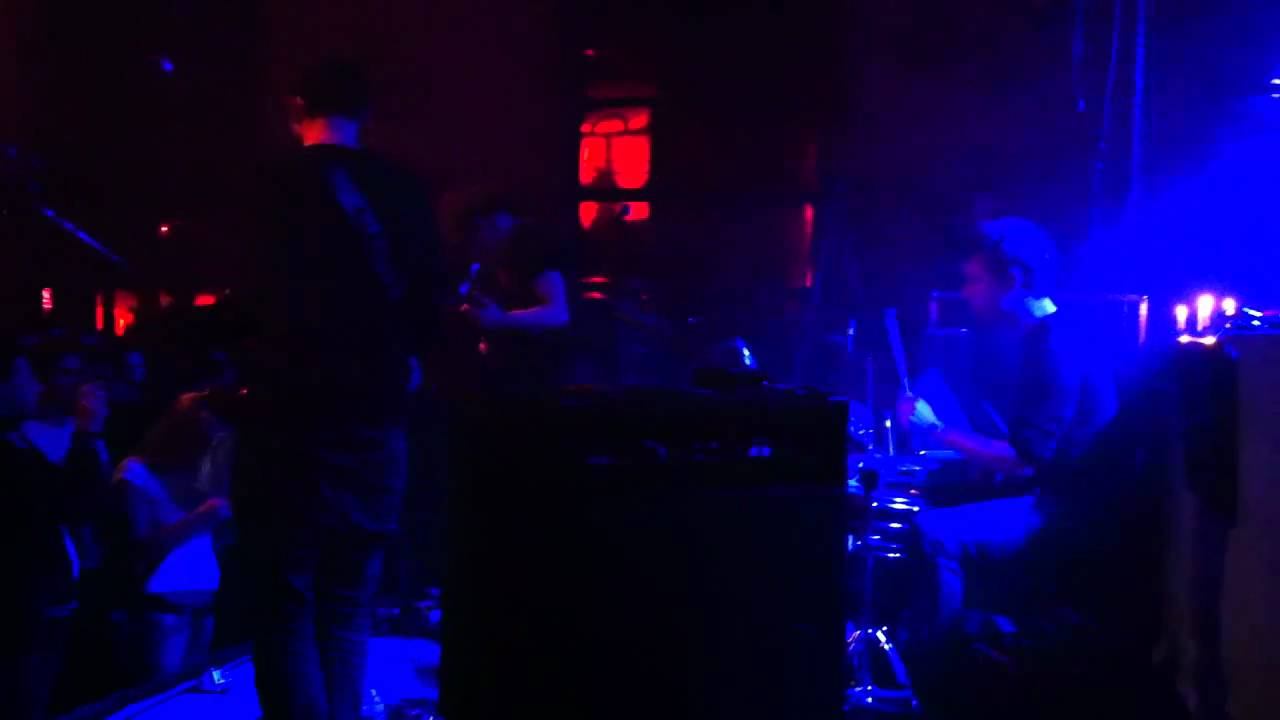 Electro Guzzi @ SAVE Festival 19.03.2011 (ARMA17, Moscow) смотреть онлайн