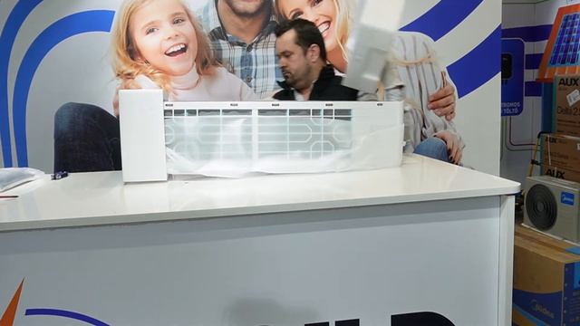 MIDEA Xtreme Save 3,5 KW bemutató смотреть онлайн