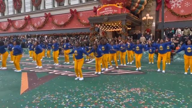 Sigma Gamma Rho Centennial Step Team |Macy's Thanksgiving Parade 2022 смотреть онлайн