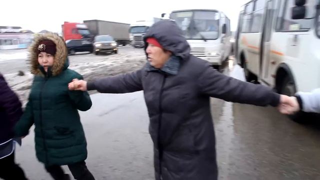 Мясники перегородили дорогу Уральск ЗКО 8 он самый смотреть онлайн