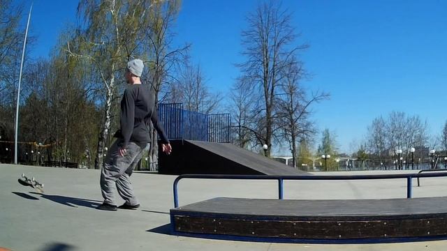 СКОЛЬЖЕНИЯ НА ГРАНИ И ПЕРИЛЕ смотреть онлайн