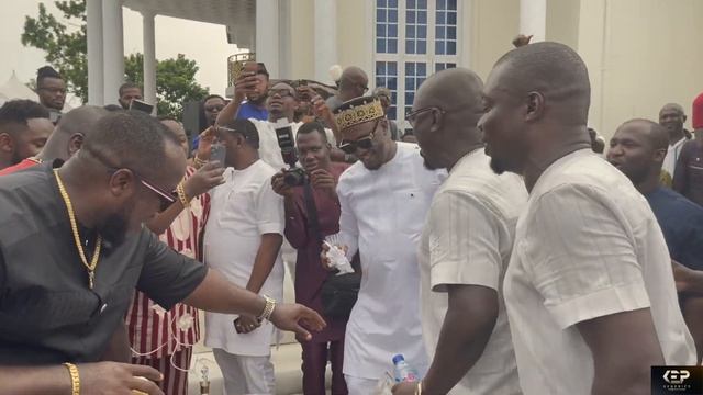 OBI CUBANA Shuts Down Oba For Mother's Burial!! смотреть онлайн
