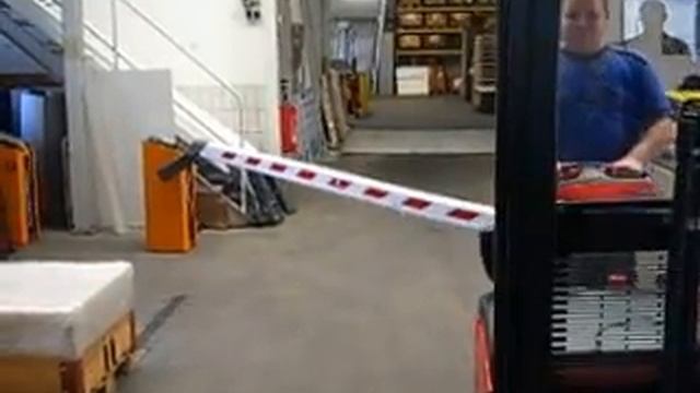 Deliberate Bend Point on Magnetic MHTM Boom Gate смотреть онлайн
